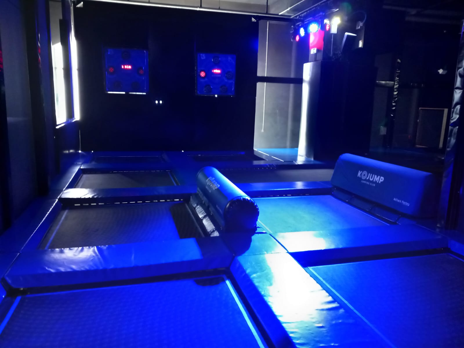 Ko Jump Main Court